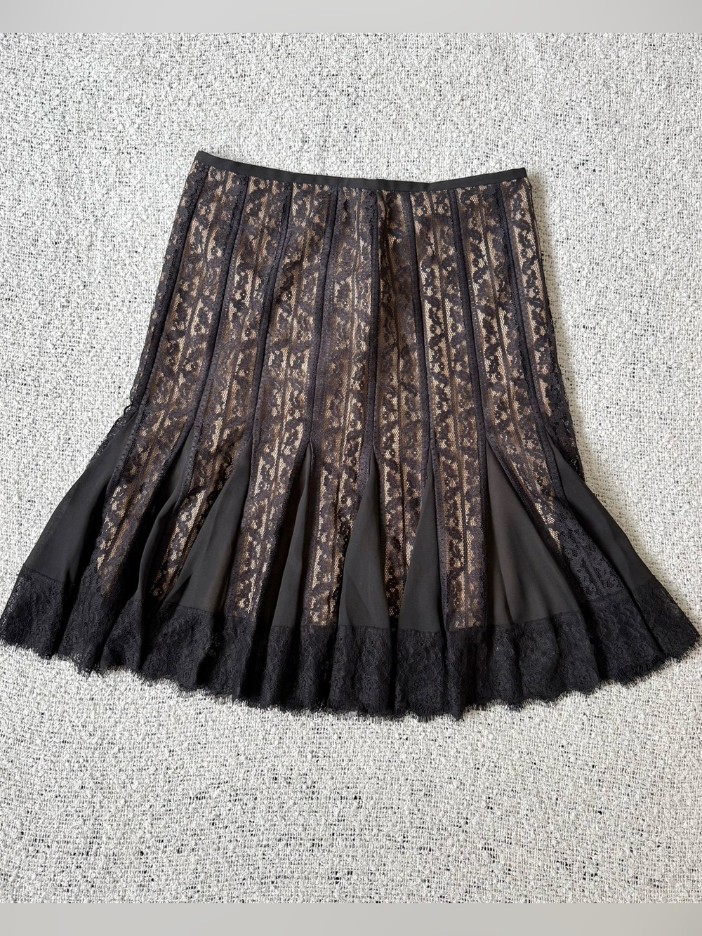 LOFT Black Lace-Overlay A-Line Skirt with Pleated Panels Midi Size 10P